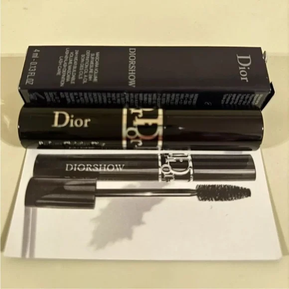 Dior Beaute Iconic Makeup Bundle NEW in Box - Picture 10 of 13